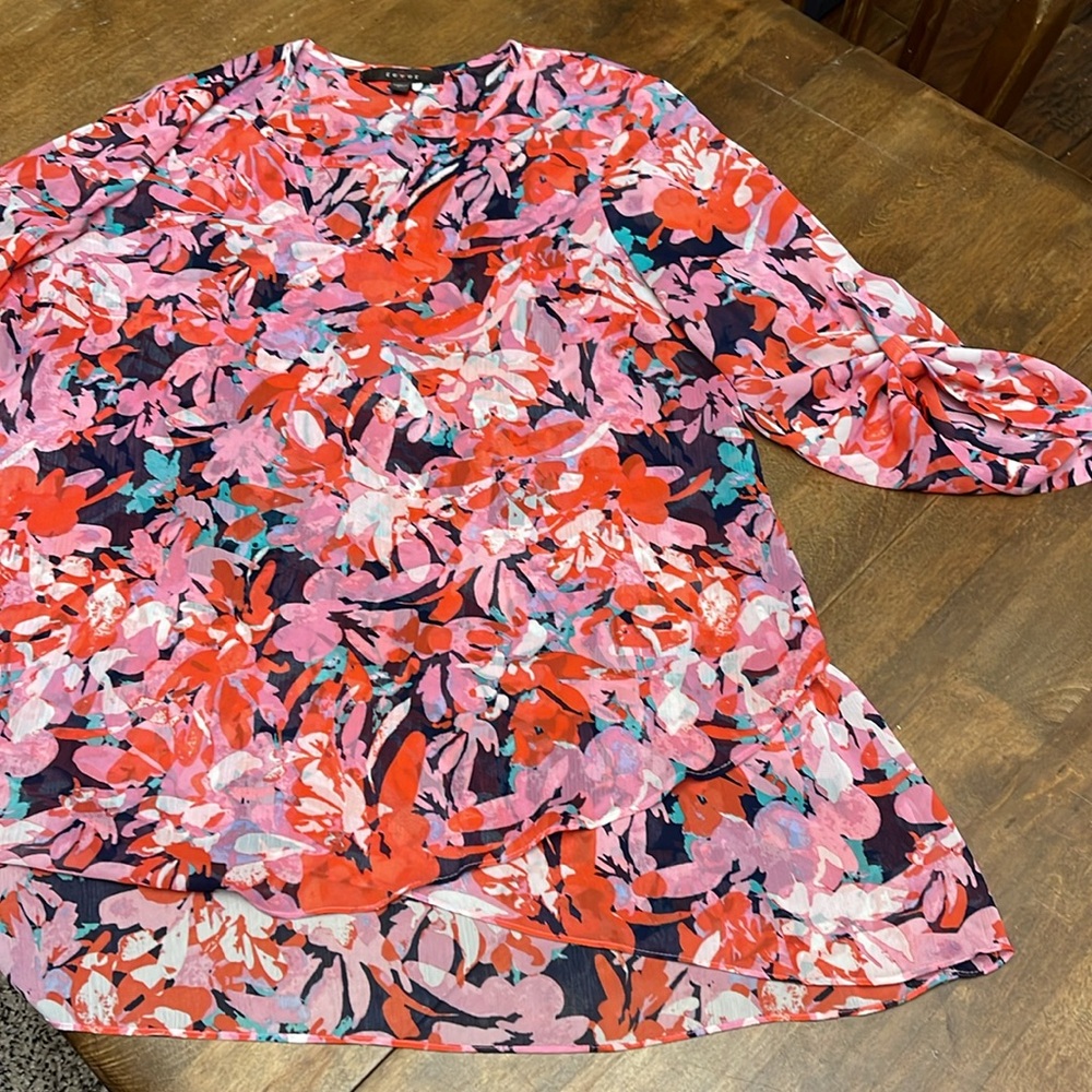 🌸Fever pink blouse with adjustable sleeves